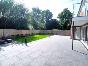 Photo 22- click for photo gallery